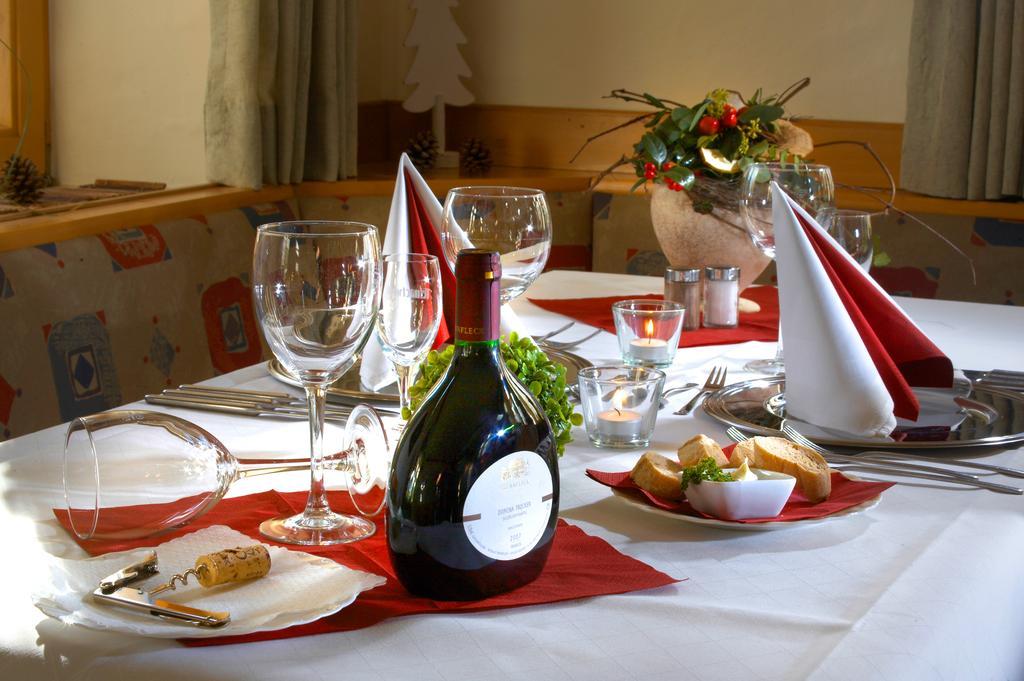 Gasthof Zum Goldenen Lamm Wettelsheim ภายนอก รูปภาพ
